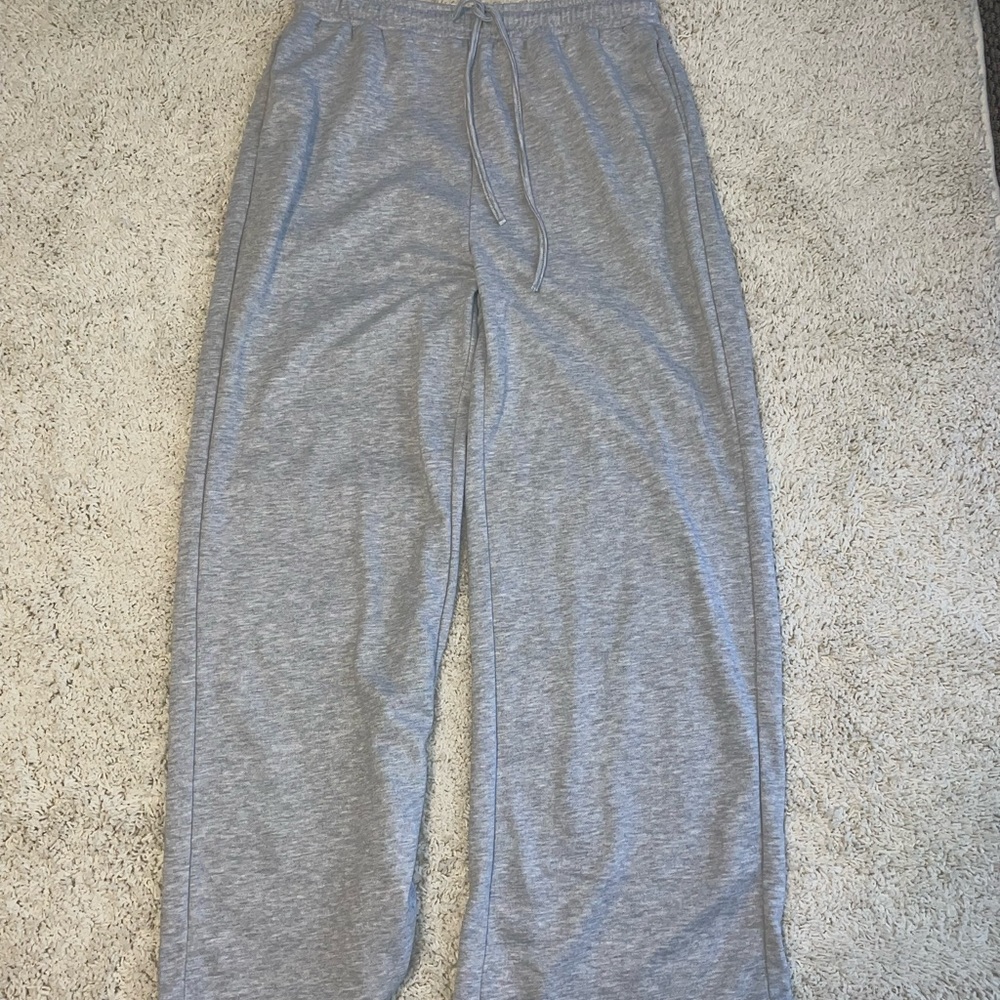 Wide leg sweatpants